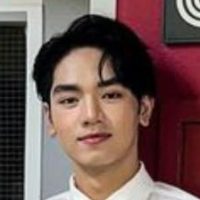 ชนาธร กางทอง
