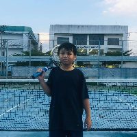 ดินนาทอง พรหมอยู่