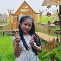 ณภัทริน อัมพุช