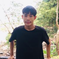 ณภัทร ทองขาว