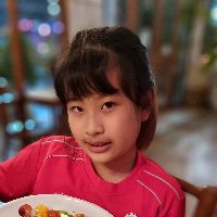 นริชา คูสุวรรณ