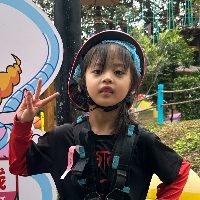 Yifei Xie